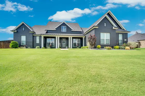 4621 Bonanza Drive, Midlothian, TX 76065