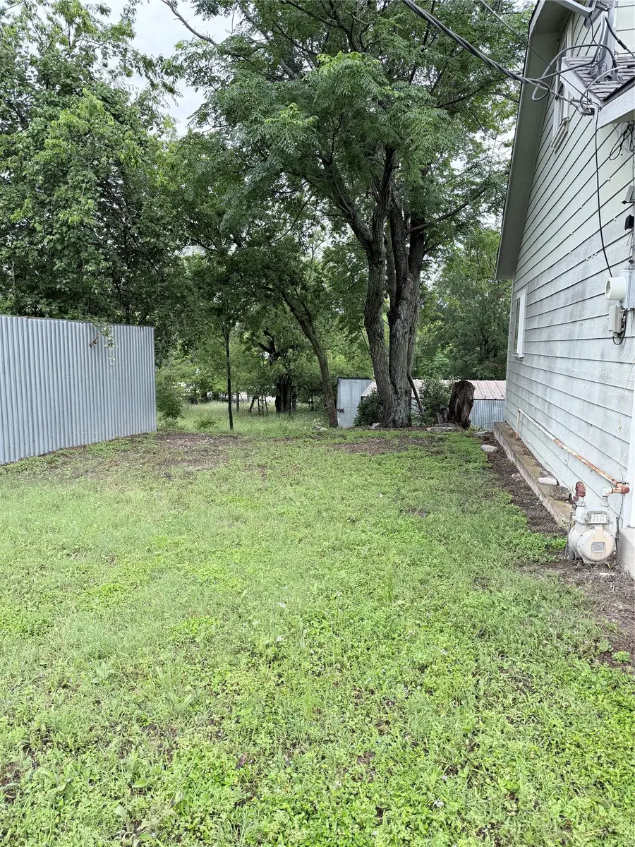 403 N Reagan Street, Hamilton, TX 76531 - #3