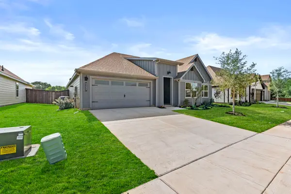 4237 Cornerstone Circle, Granbury, TX 76048