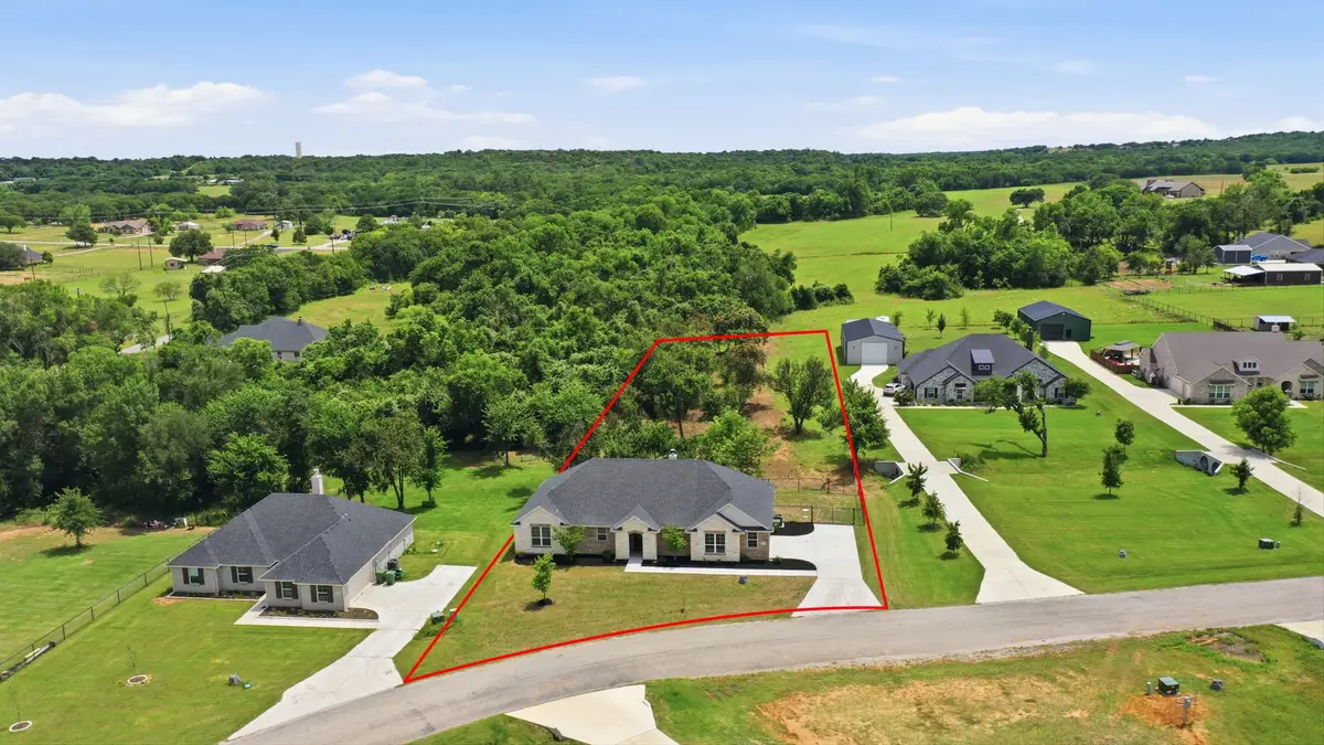 113 Cooper Court, Springtown, TX 76082 - #1