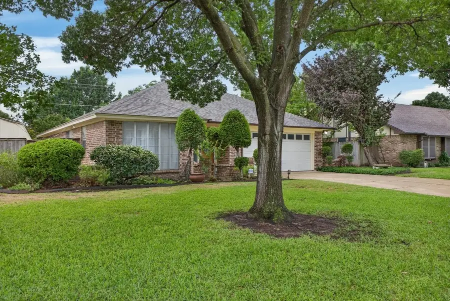 3621 Kelvin Avenue, Fort Worth, TX 76133 - #3