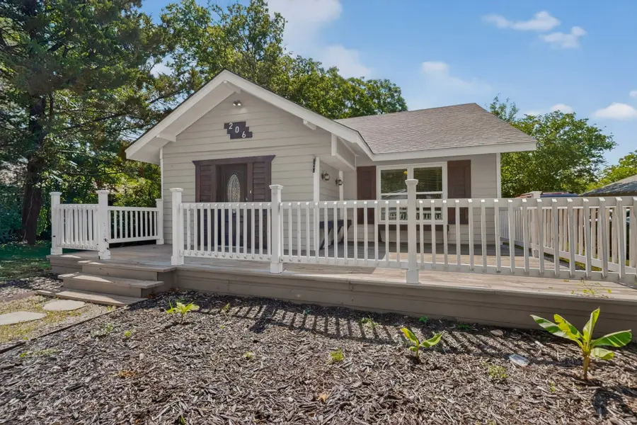 206 Farley Street, Waxahachie, TX 75165 - #2