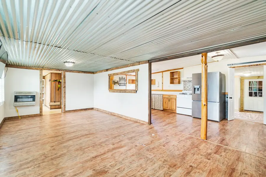 735 1st Street Sw, Detroit, TX 75436 - #2