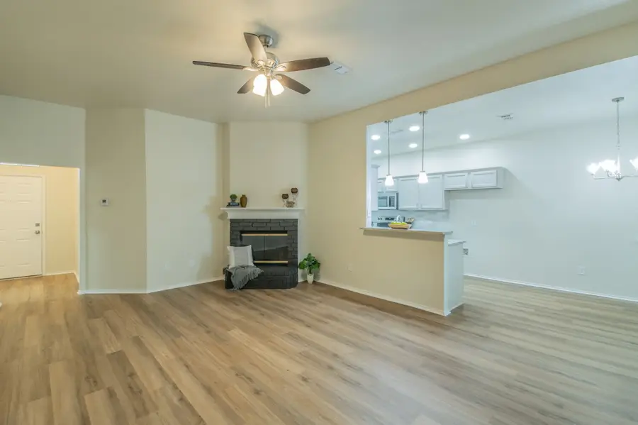 10513 Fossil Hill Drive, Fort Worth, TX 76131 - #2