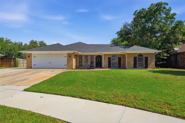 7005 Sao Paulo Court, North Richland Hills, TX 76180