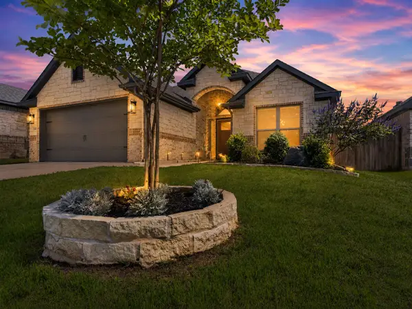 125 Maverick Lane, Pilot Point, TX 76258