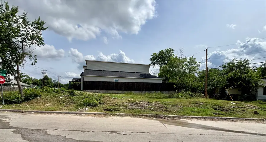 2500 Vaughn Boulevard, Fort Worth, TX 76105 - #2