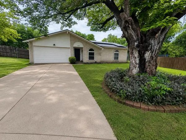 527 Shelly Court, Duncanville, TX 75137