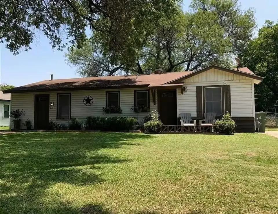 1307 Hadley Drive, Arlington, TX 76011 - #1