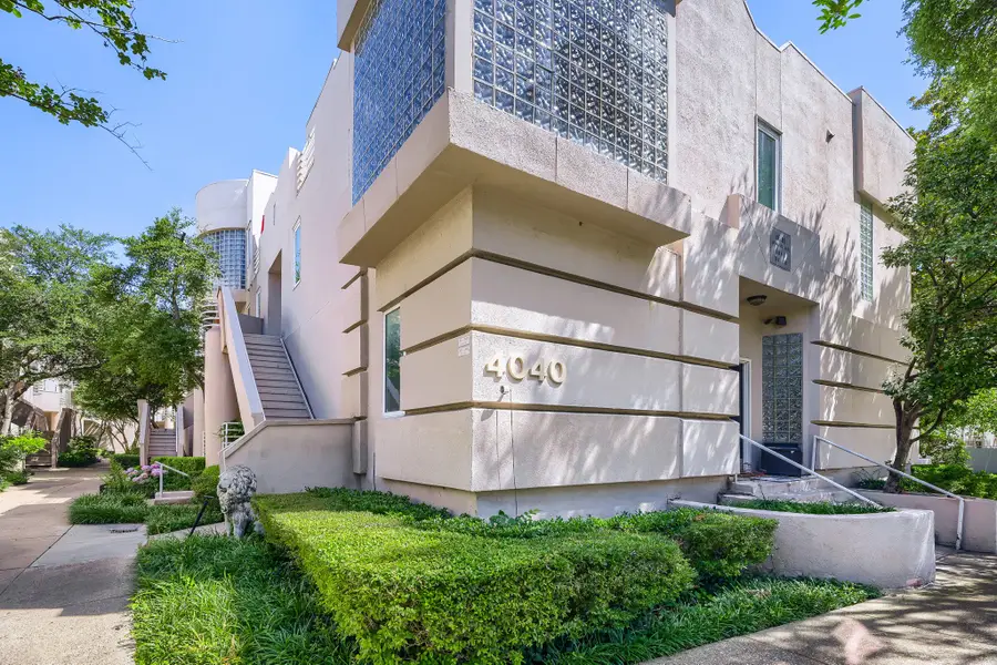 4040 Avondale Avenue #302, Dallas, TX 75219 - #2