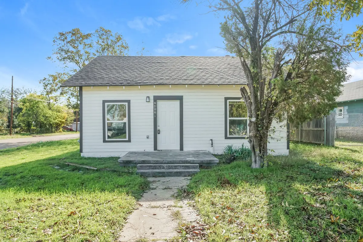 2402 Summer Avenue, Waco, TX 76708 - #1