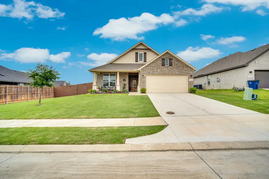 712 Ascot Court, Ennis, TX 75119 - #2