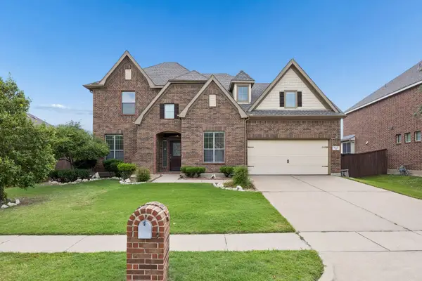 4712 Kestrel Street, Grand Prairie, TX 75052