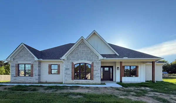 202 Rs County Road 1189, Emory, TX 75440