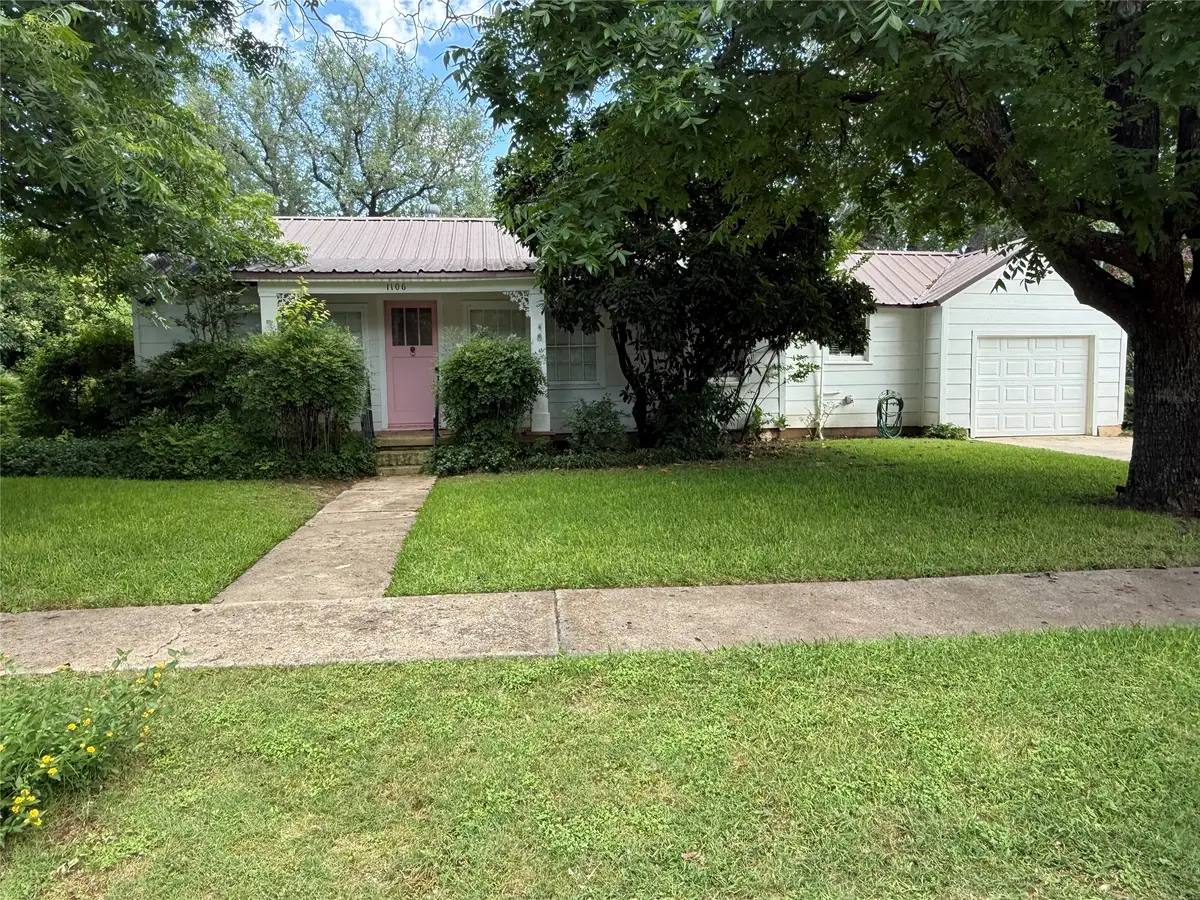 1106 Morris Street, Brownwood, TX 76801 - #1