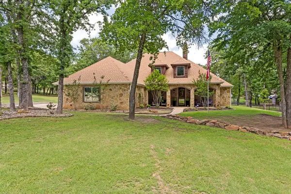 207 Overton Ridge Circle, Weatherford, TX 76088
