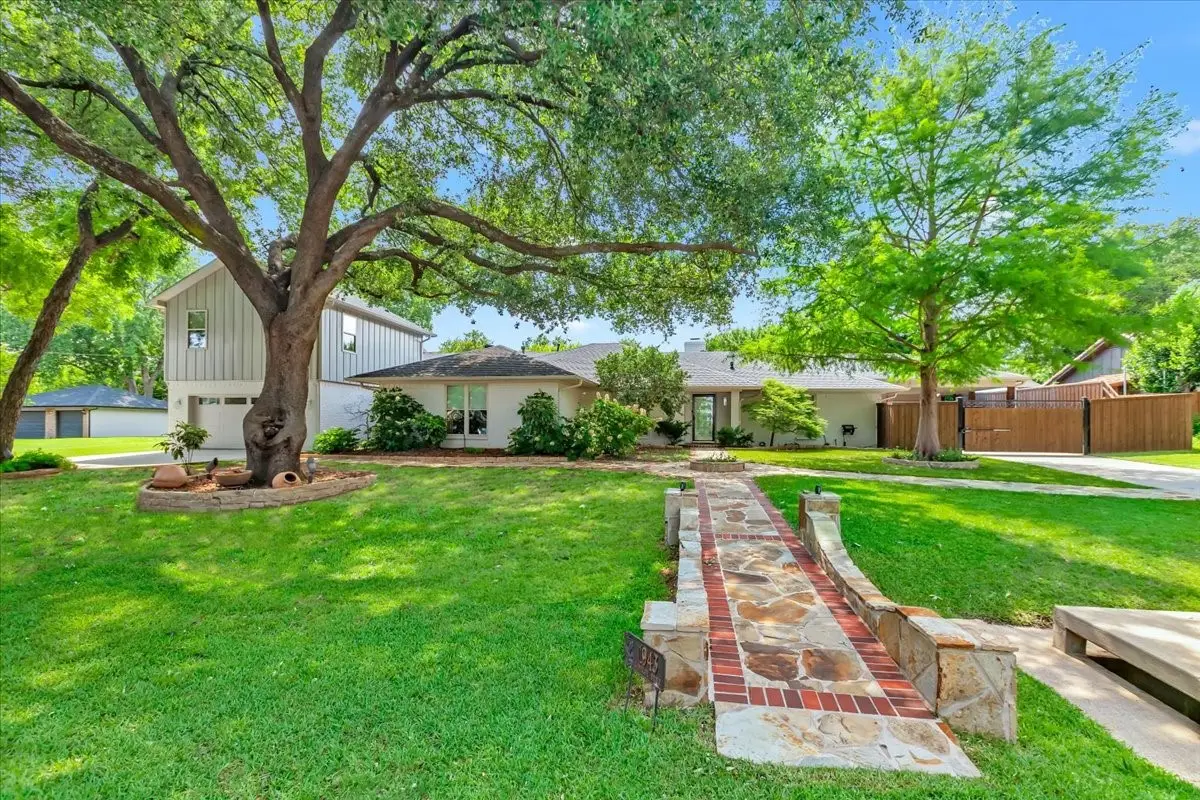 1943 Camelot Drive, Grapevine, TX 76051 - #1