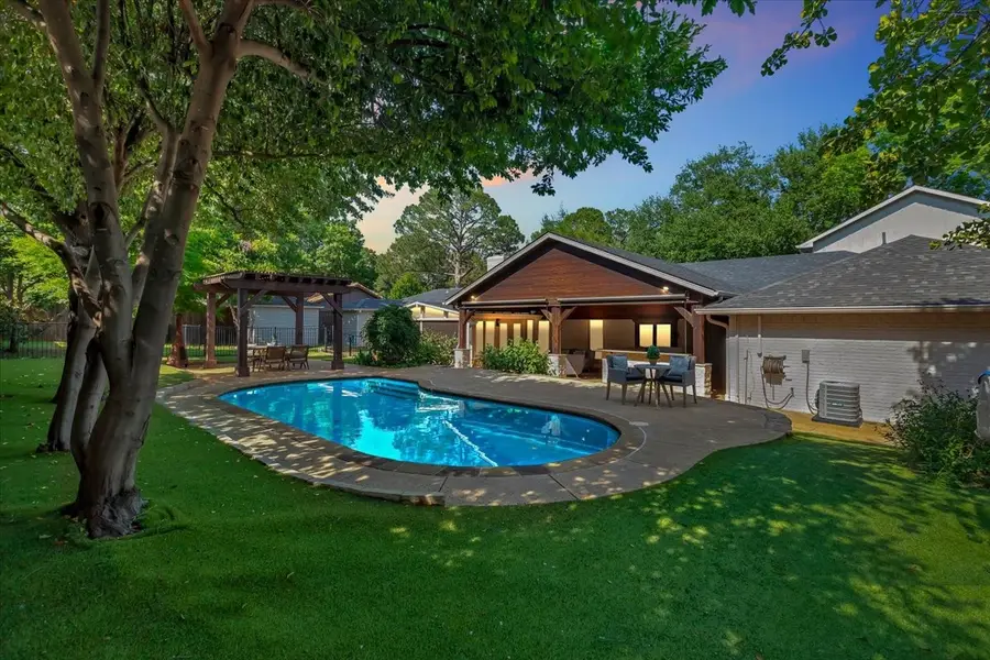 1943 Camelot Drive, Grapevine, TX 76051 - #2