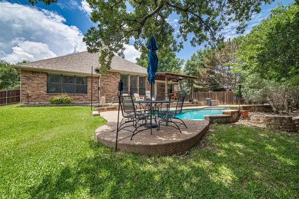 1202 Ravenna Street, Mansfield, TX 76063