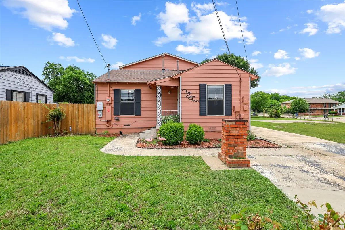 204 E Avenue D, Garland, TX 75040 - #1