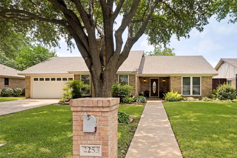 2253 Farrington Lane, Hurst, TX 76054 - #2