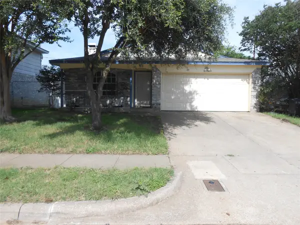 6936 Laurelhill Court N, Fort Worth, TX 76133