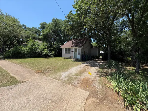 2607 N Locust Street, Denton, TX 76209
