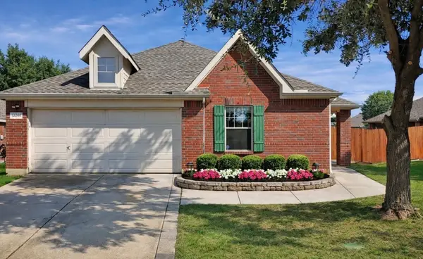 13740 Village Vista Drive, Fort Worth, TX 76052