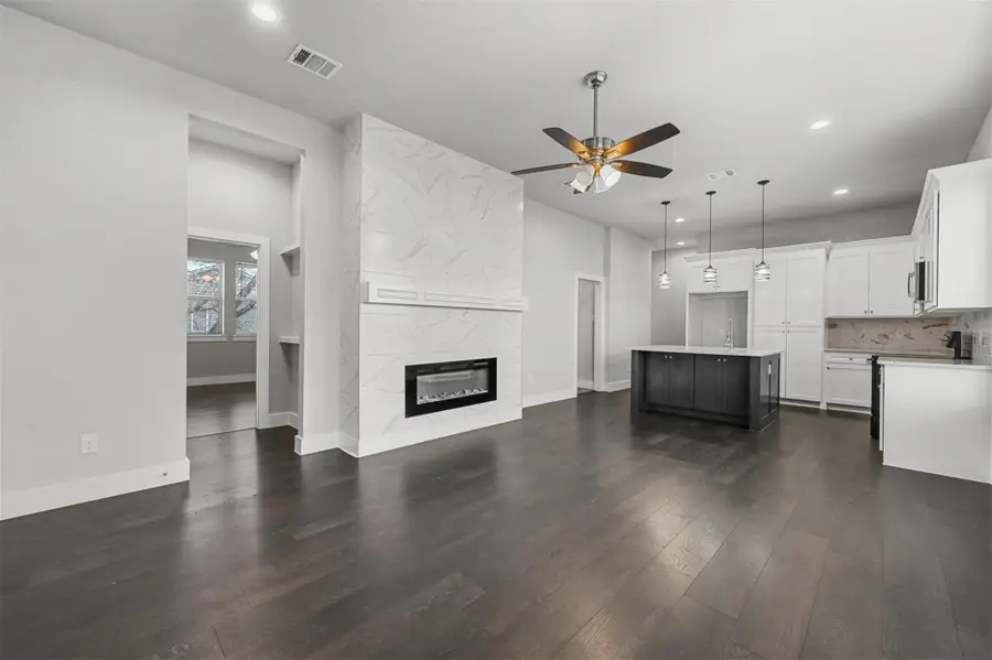 204 N Getzandaner Street, Waxahachie, TX 75165 - #2