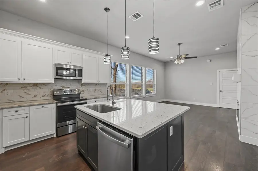 204 N Getzandaner Street, Waxahachie, TX 75165 - #3