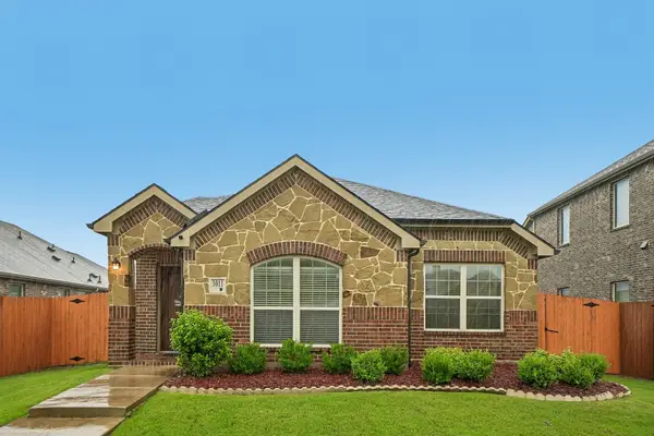3011 Rosemount Lane, Forney, TX 75126