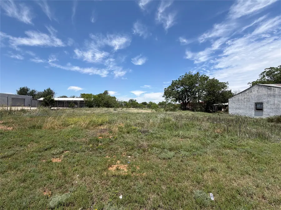 2407 E Broadway Street, Sweetwater, TX 79556 - #2