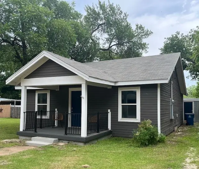 425 Gregg Street, Albany, TX 76430 - #3
