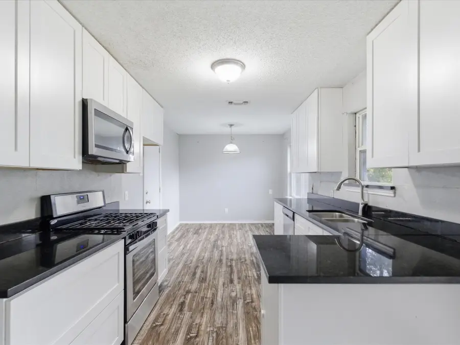 154 Cotillion Road, Fort Worth, TX 76134 - #3