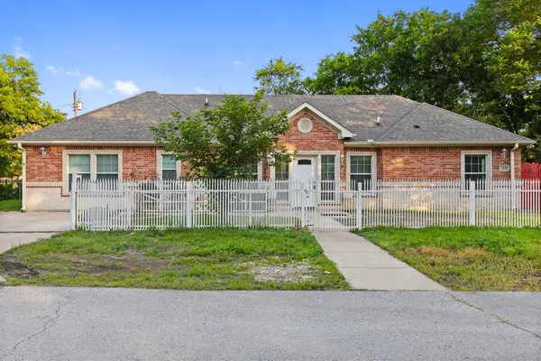 2410 Carleta Street, Dallas, TX 75253