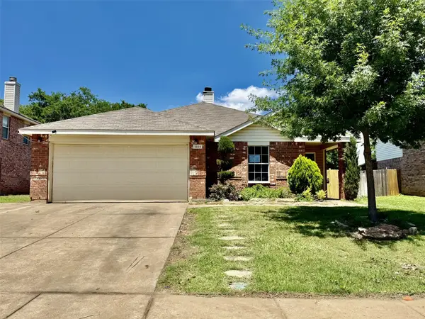 1144 Switchgrass Lane, Crowley, TX 76036