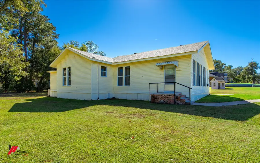 309-311 Sycamore Street, Logansport, LA 71049 - #3