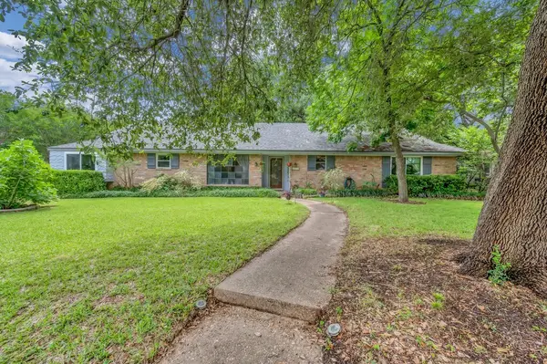 9033 Cherry Creek Place, Woodway, TX 76712