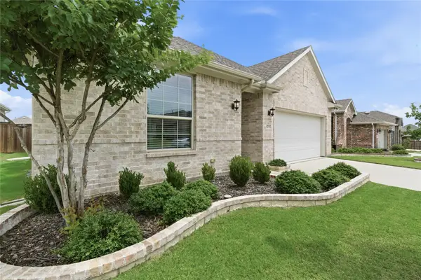 4735 Bluffview Drive, Haltom City, TX 76137