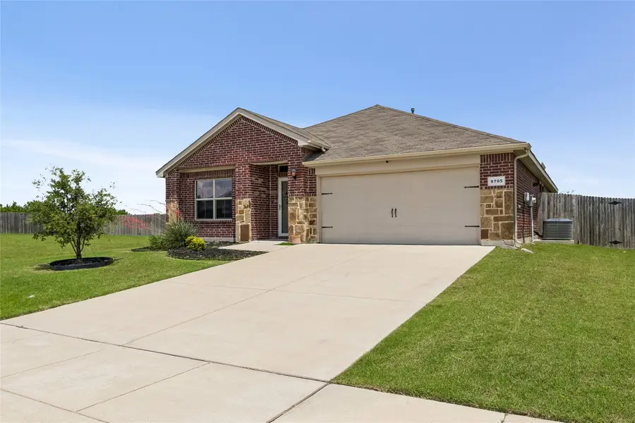 9705 Snowbell Lane, Crowley, TX 76036 - #3