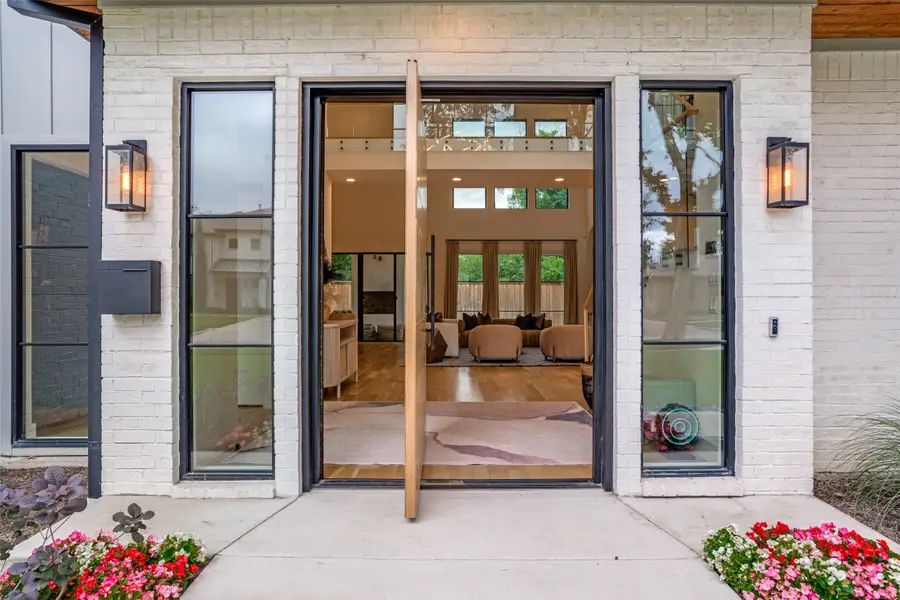 9885 Mixon Drive, Dallas, TX 75220 - #2