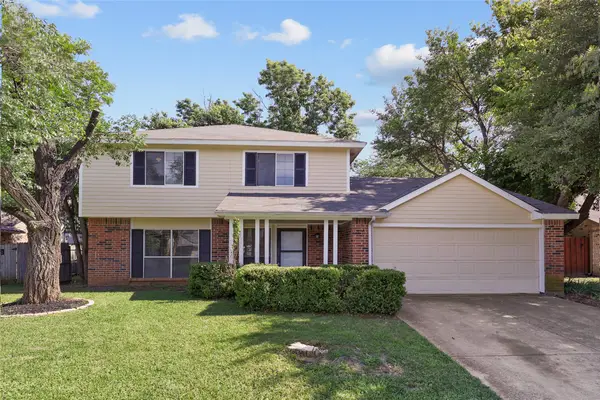 6706 Greenspring Drive, Arlington, TX 76016