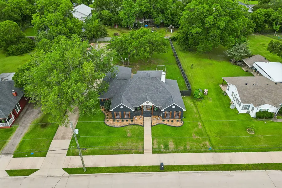 901 Wood Street, Royse City, TX 75189 - #2