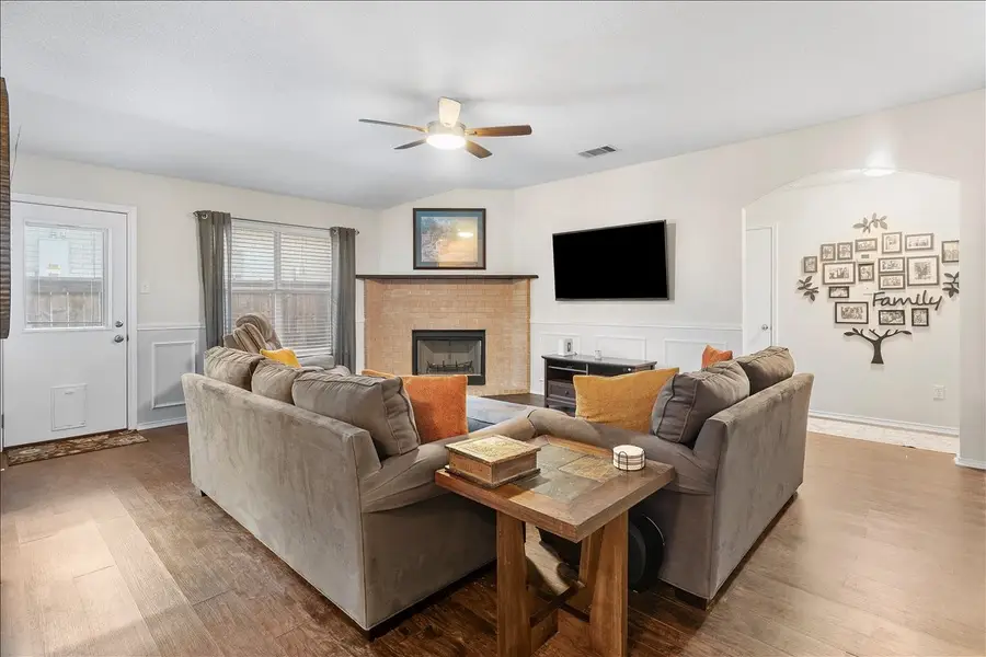 520 Hollyberry Drive, Mansfield, TX 76063 - #3