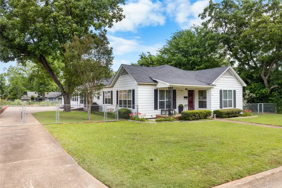718 Howard Street, Jacksonville, TX 75766 - #2