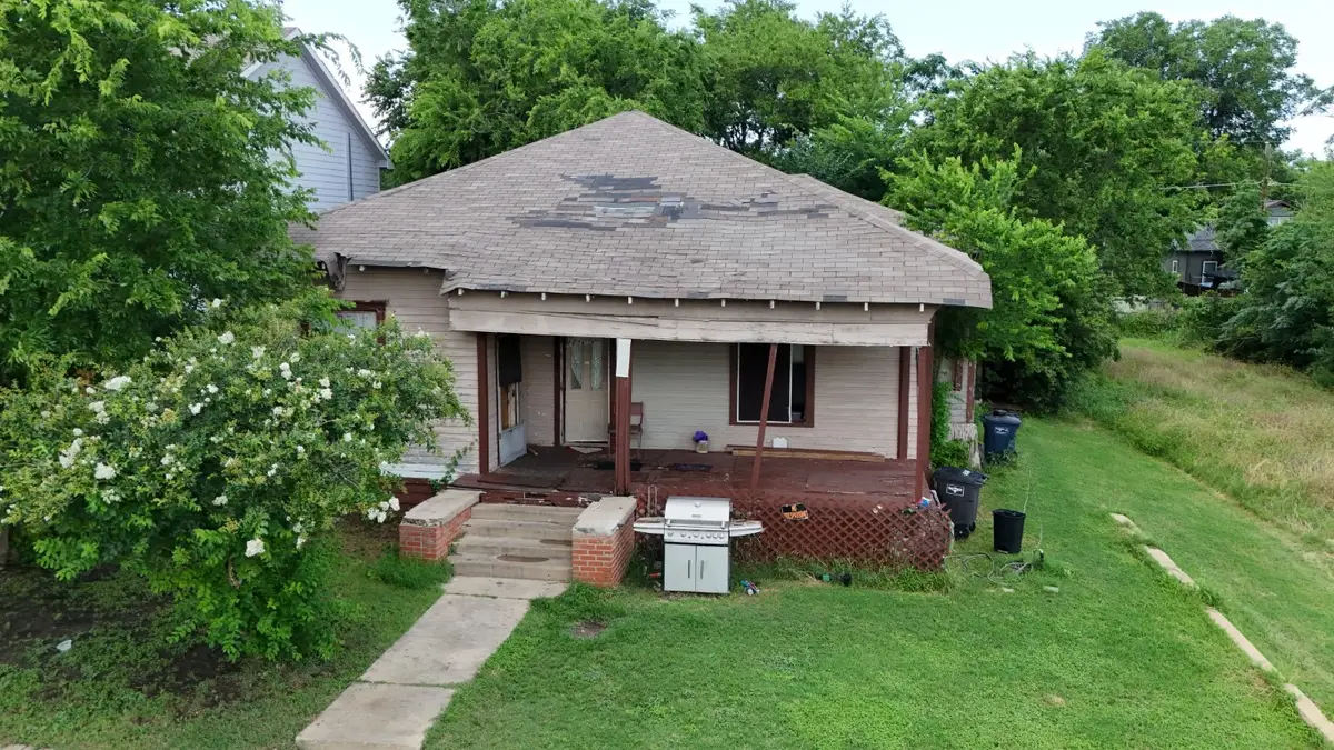 1713 E Tucker Street, Fort Worth, TX 76104 - #1