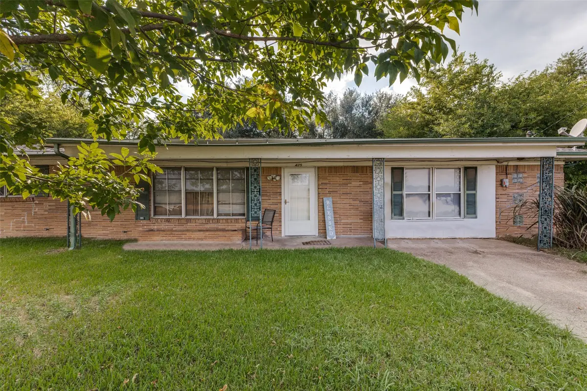 425 Lybrand Street, Wills Point, TX 75169 - #1