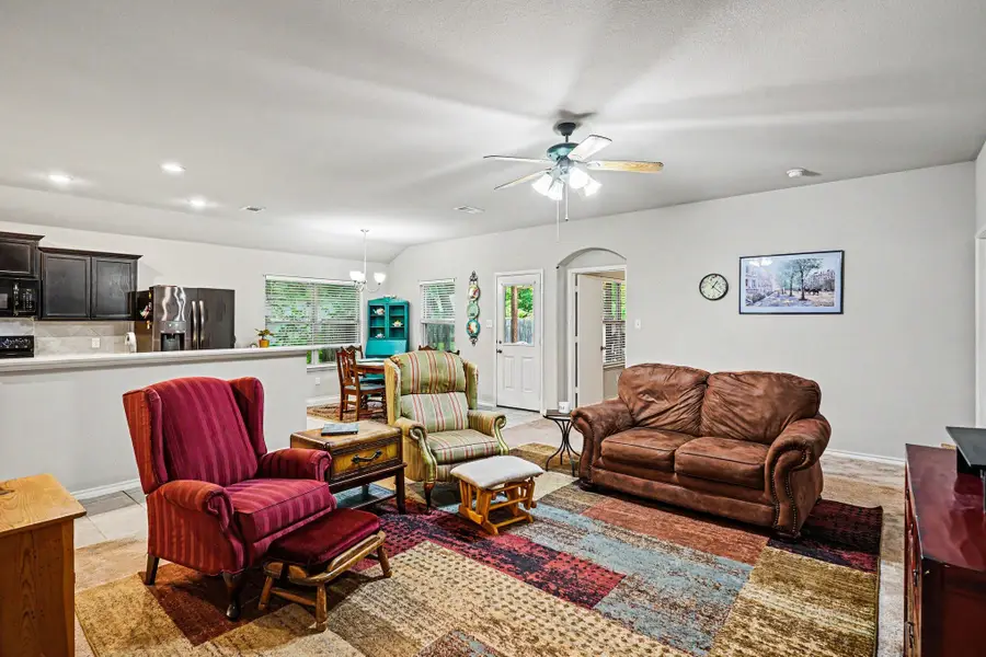 1327 Lanius Street, Gainesville, TX 76240 - #2