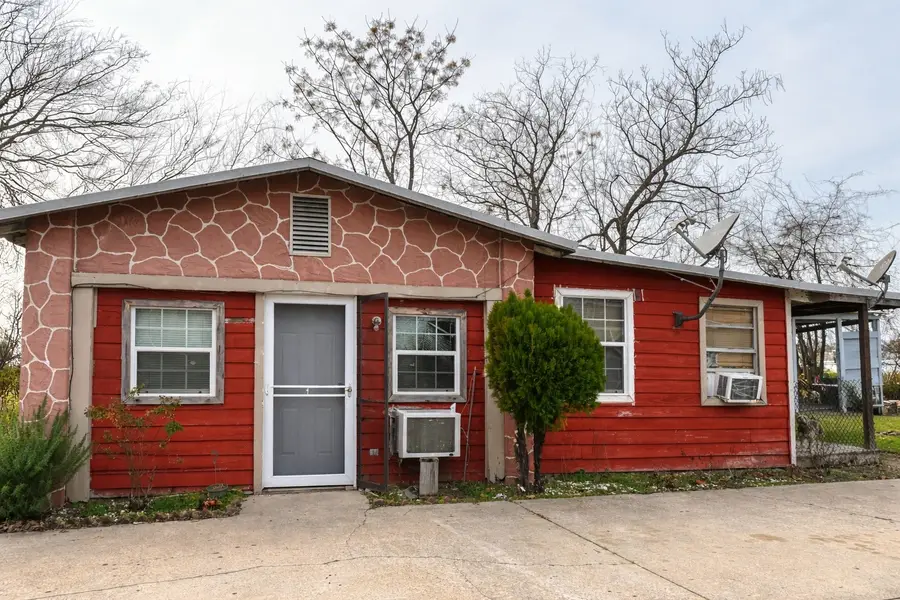 108 N Ellis Ave Avenue, Mount Pleasant, TX 75455 - #3