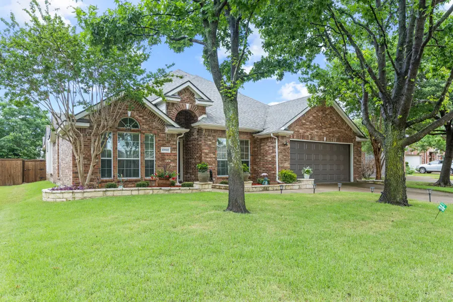10802 Saint Annes Drive, Rowlett, TX 75089 - #2